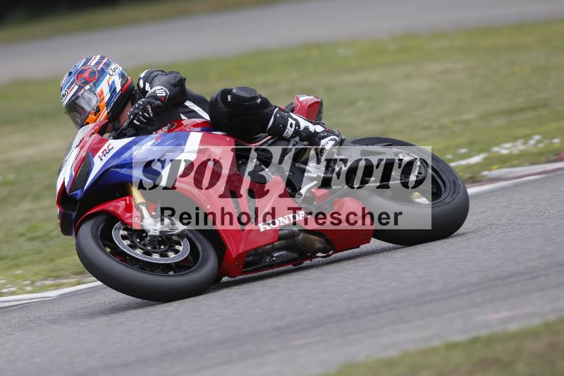 /30 27.07.2026  Dunlop Ride und Test Day ADR/Gruppe rot schnell/38